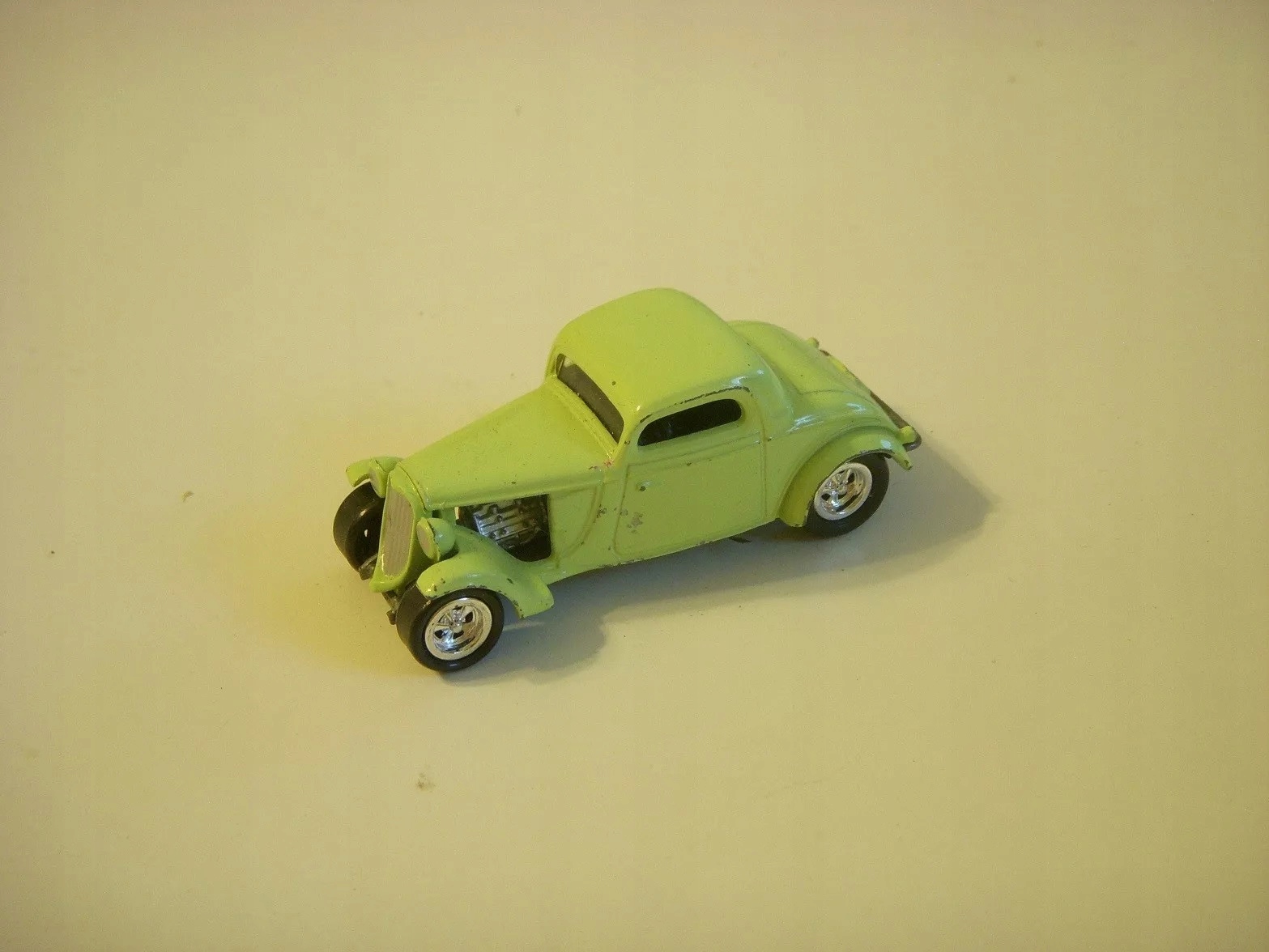 1997 HRACIA MANTIS JOHNNY LIGHTNING 3 OKNÁ FORD 556 FLATHEAD FLYER 1/64