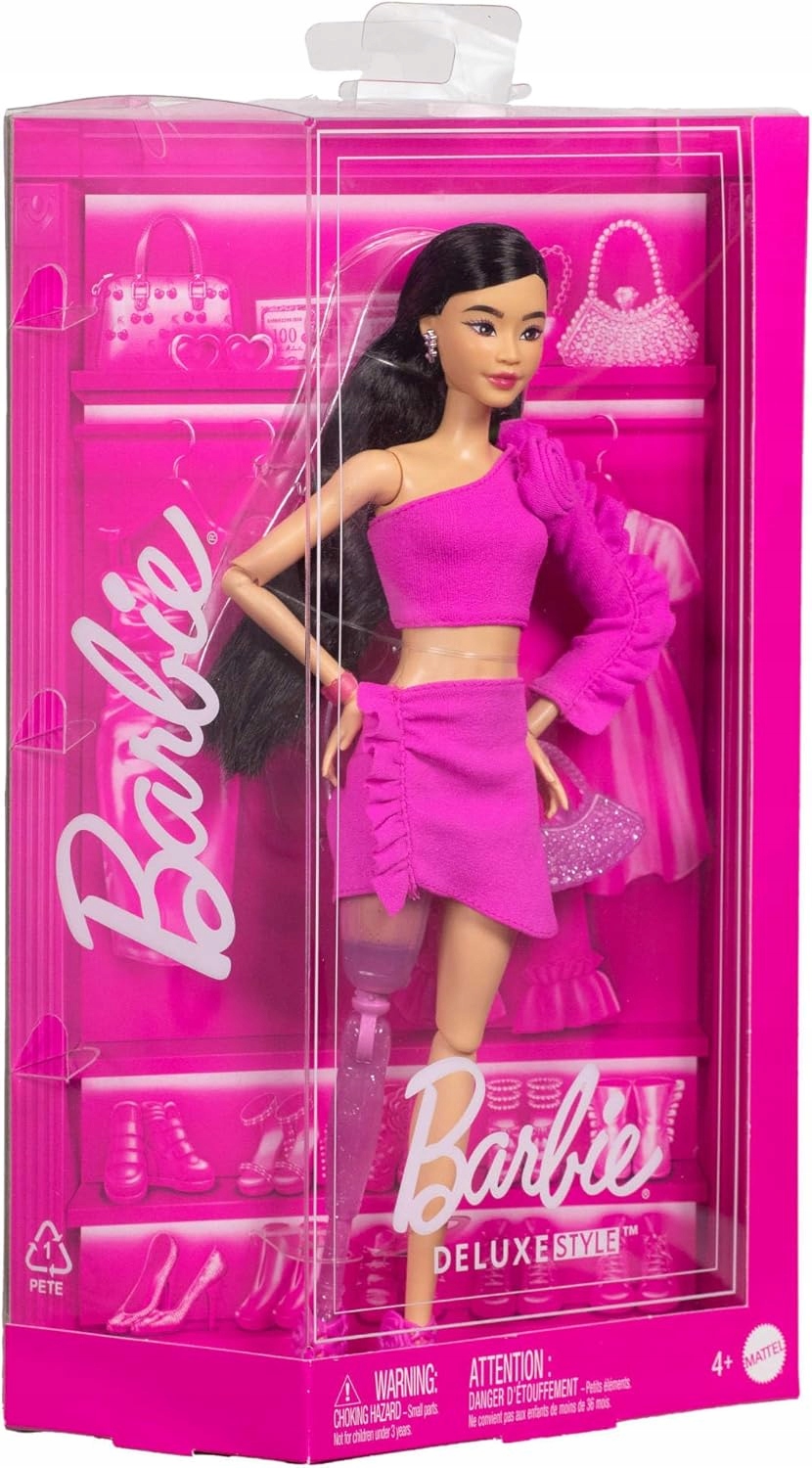 BÁBIKA BARBIE DELUXE ŠTÝL 2 v oblečení Barbiecore s protézou nohy