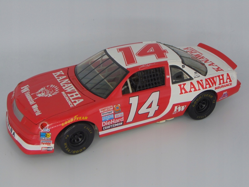 ERTL 1994 JOHN ANDRETTI #14 CHEVY LUMINA RIGHT INSURANCE NASCAR 1:18