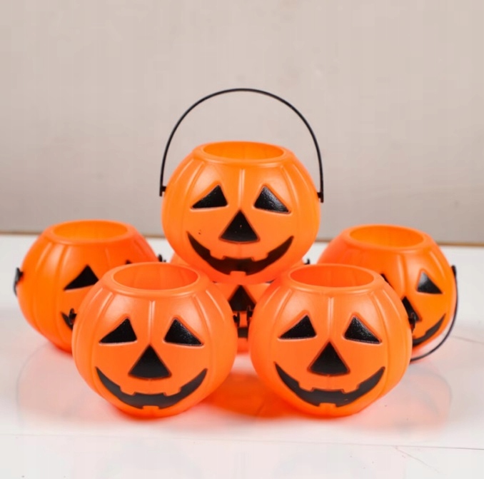 Halloweenska tekvicová dekorácia Závesné tekvice balenie 60 kusov