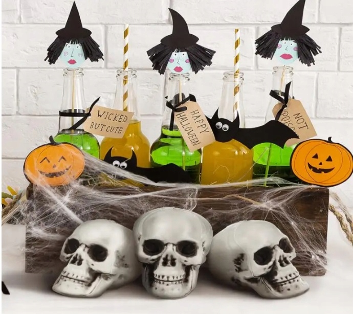 Halloweenska dekorácia lebiek Balenie 15 lebiek