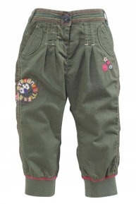 Ďalších 104 materiálových nohavíc