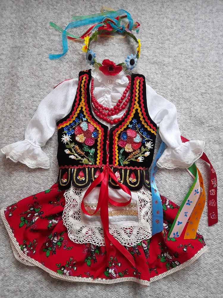 Kostým pre dievča - Ľudový kostým 00 98