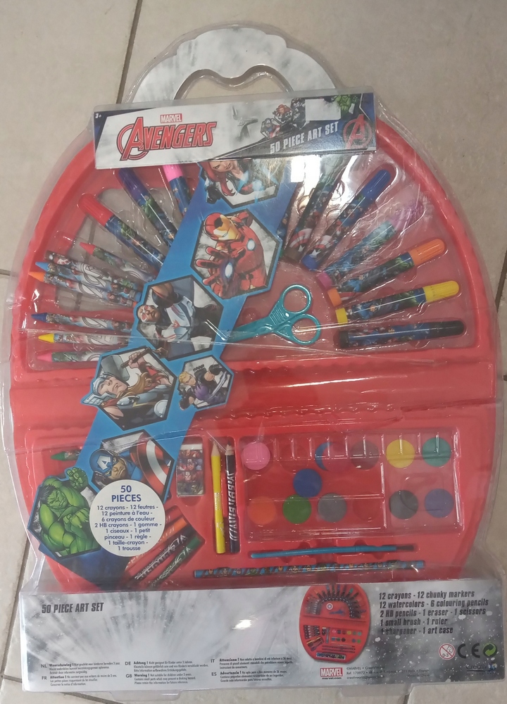 Školský peračník - Sada školy - 50 prvkov - Avengers