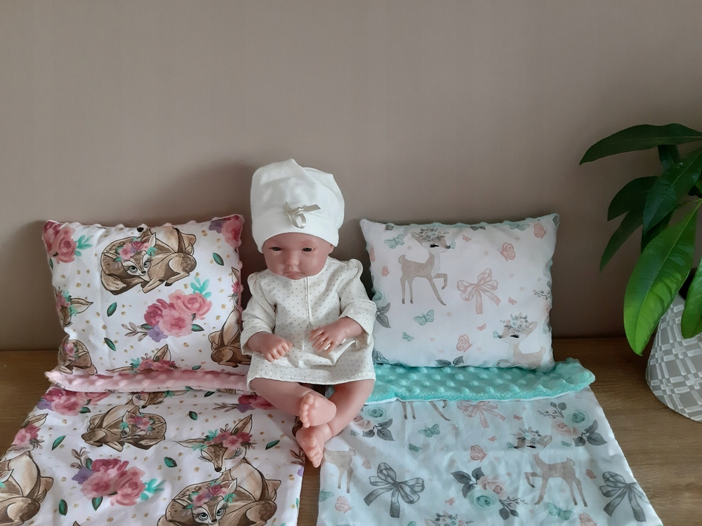 Drevená kolíska pre bábiku, postieľka + obliečky minky