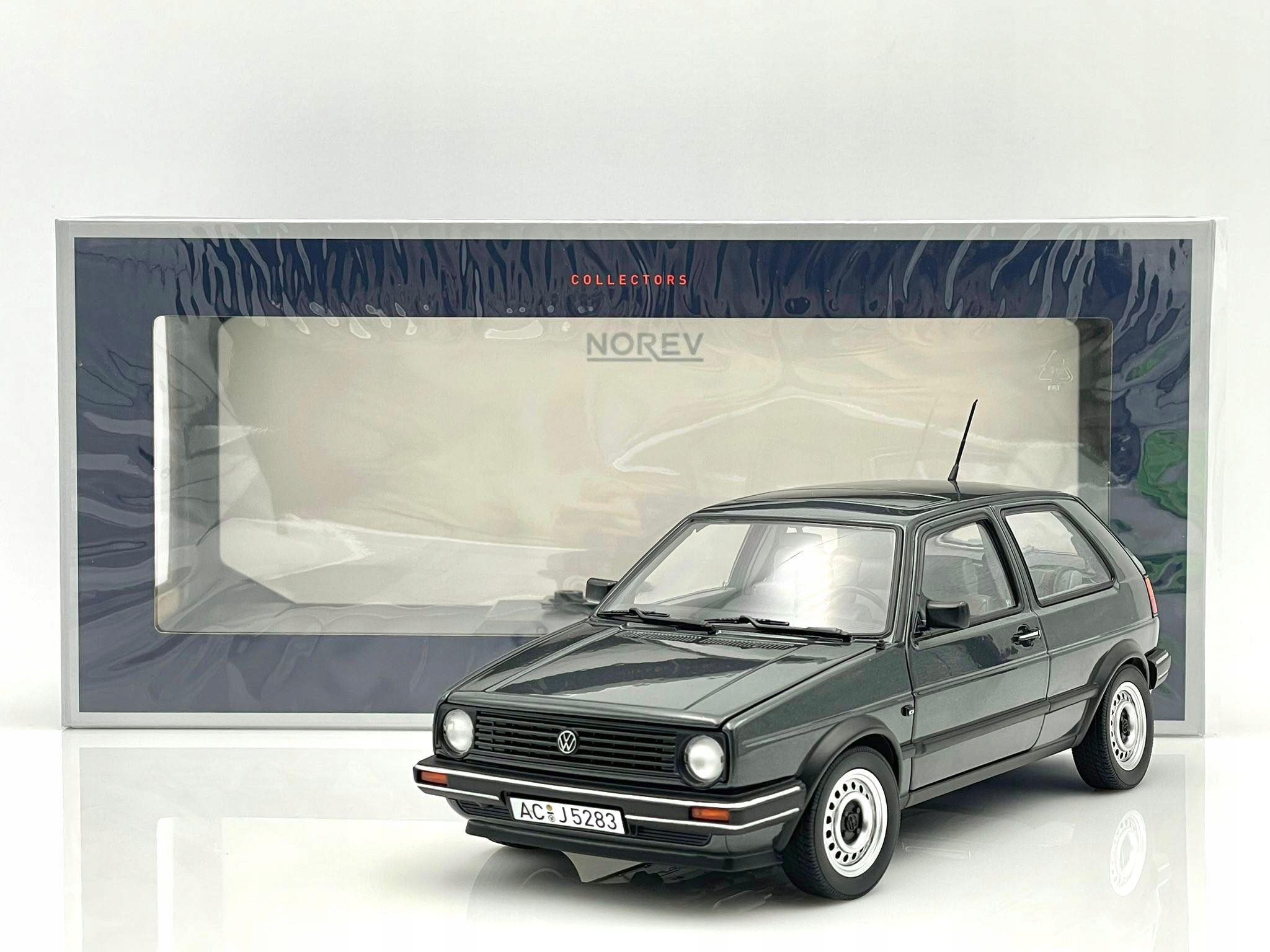 Volkswagen Golf II Cl (1988) Norev 1:18