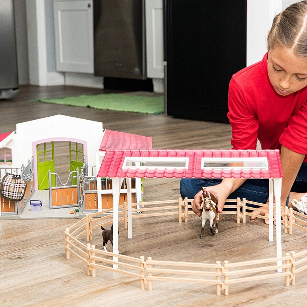 Schleich 42344 Stajnia Biały Pink Centrum Rides