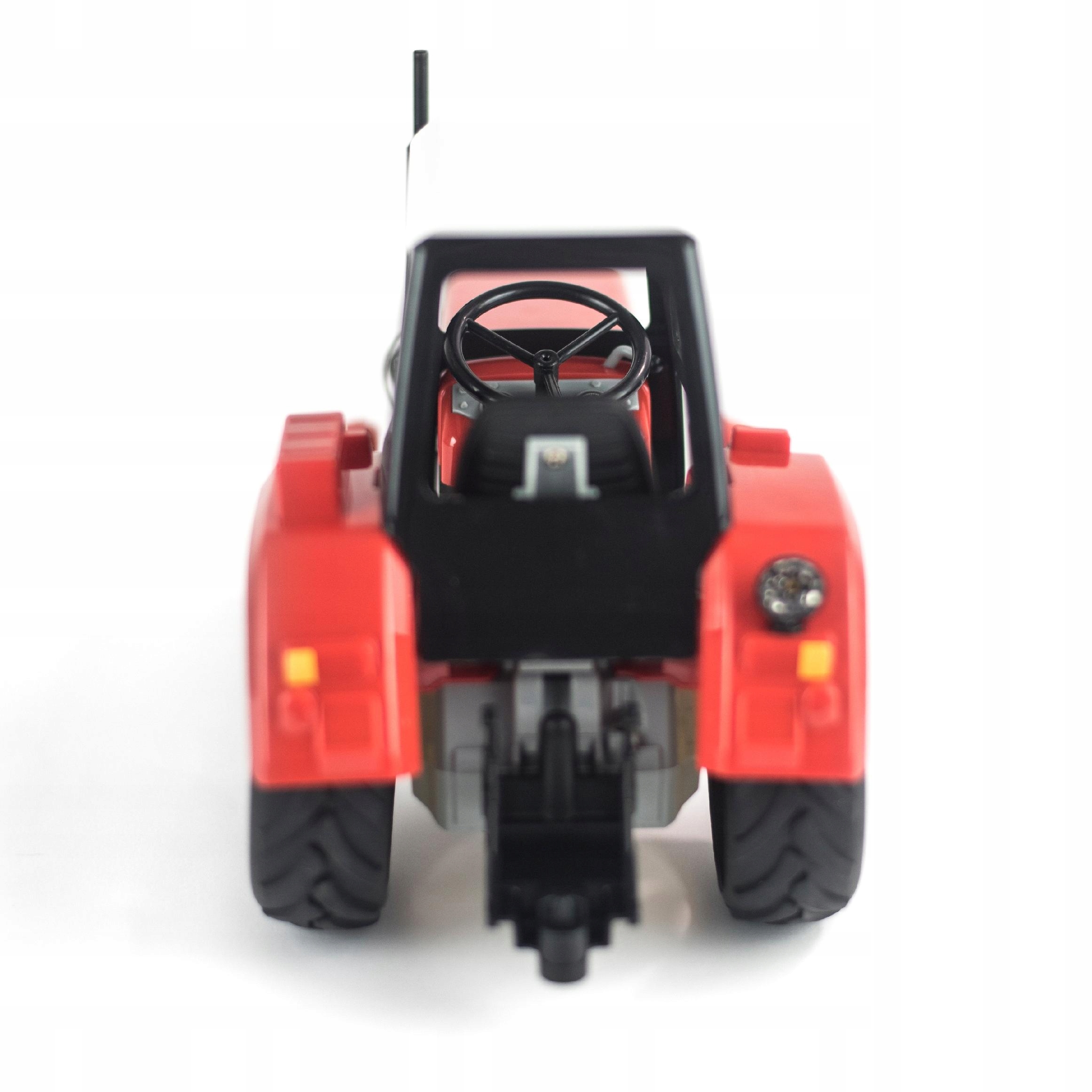 RC TRAKTOR URSUS C-360 NA DIAĽKOVÉ OVLÁDANIE