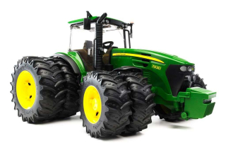 Bruder 03052 Traktor John Deere 7930 bude aplikovať kolesá